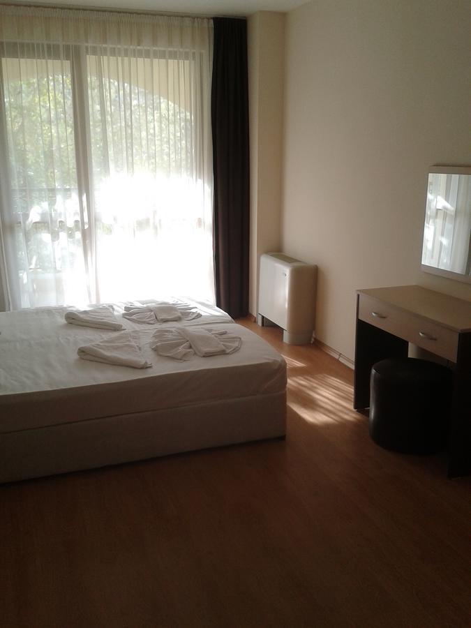 Hotel Seasons 3 Sunny Beach Esterno foto