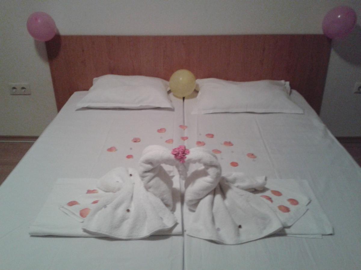 Hotel Seasons 3 Sunny Beach Esterno foto